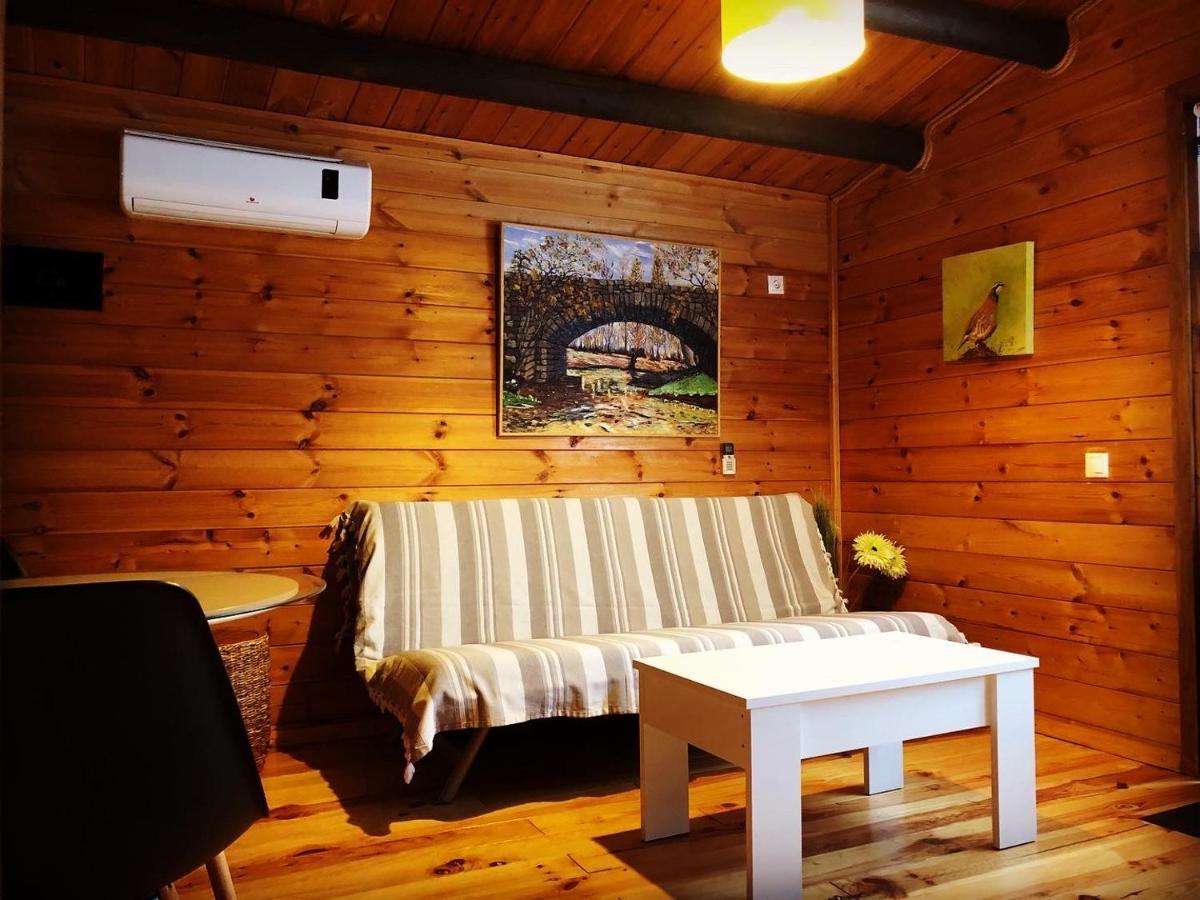 De Madera Y - Gilmanas 3 *